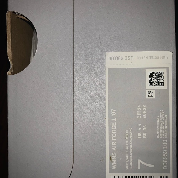 Women’s Air Force 1’s - Picture 2 of 2